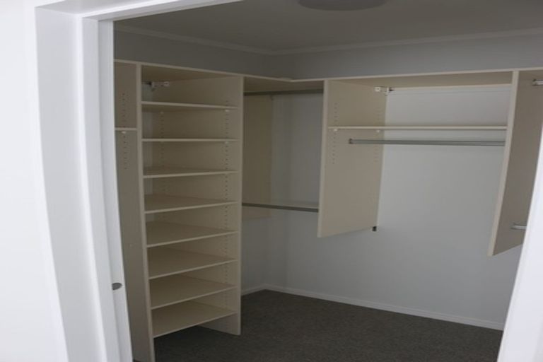 Photo of property in 87 Grant Road, Thorndon, Wellington, 6011