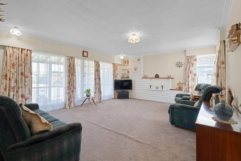 Photo of property in 146 Springs Road, Hornby, Christchurch, 8042