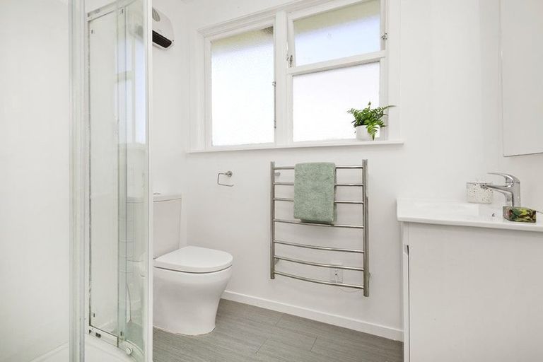 Photo of property in 7 Cheshire Street, Cannons Creek, Porirua, 5024