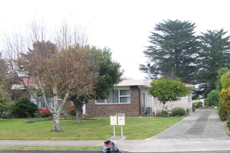 Photo of property in 2/4 Alamein Crescent, Onekawa, Napier, 4110