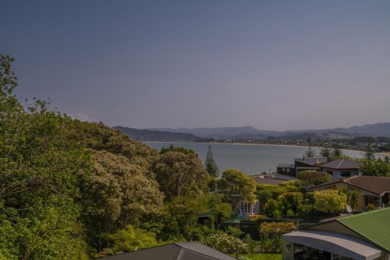 Photo of property in 4 Puriri Place, Whitianga, 3510