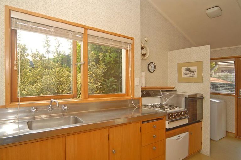 Photo of property in 28 George Street, Hospital Hill, Napier, 4110