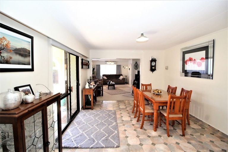 Photo of property in 23 Ross Street, Woodville, 4920