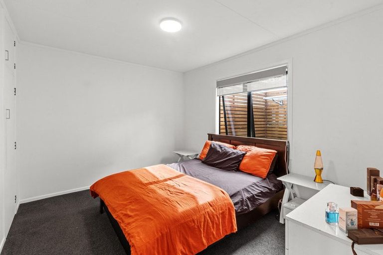 Photo of property in 17 Parsons Street, Vogeltown, New Plymouth, 4310