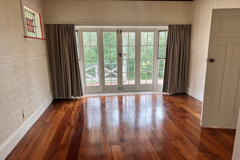 Photo of property in 671 Karaka Road, Karaka, Papakura, 2580