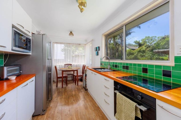 Photo of property in 36 Powrie Street, Glenfield, Auckland, 0629