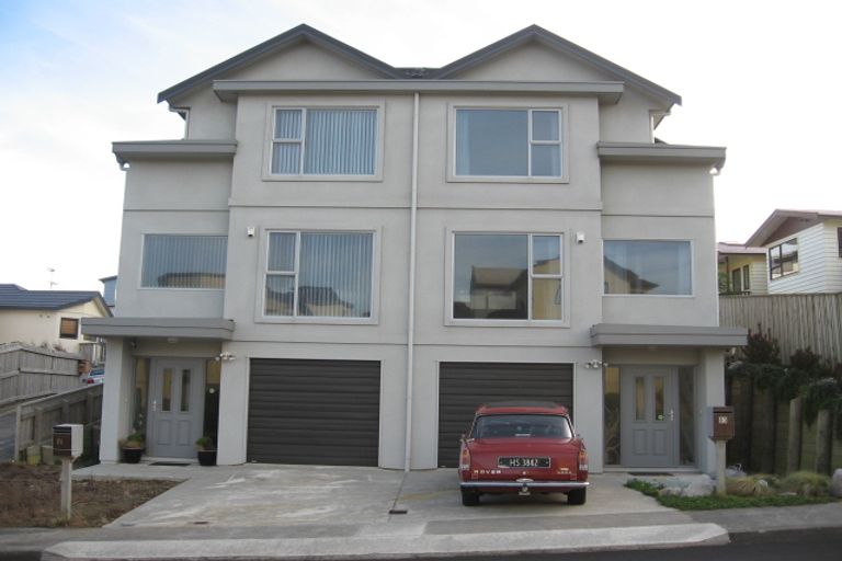 Photo of property in 81 Dress Circle, Newlands, Wellington, 6037