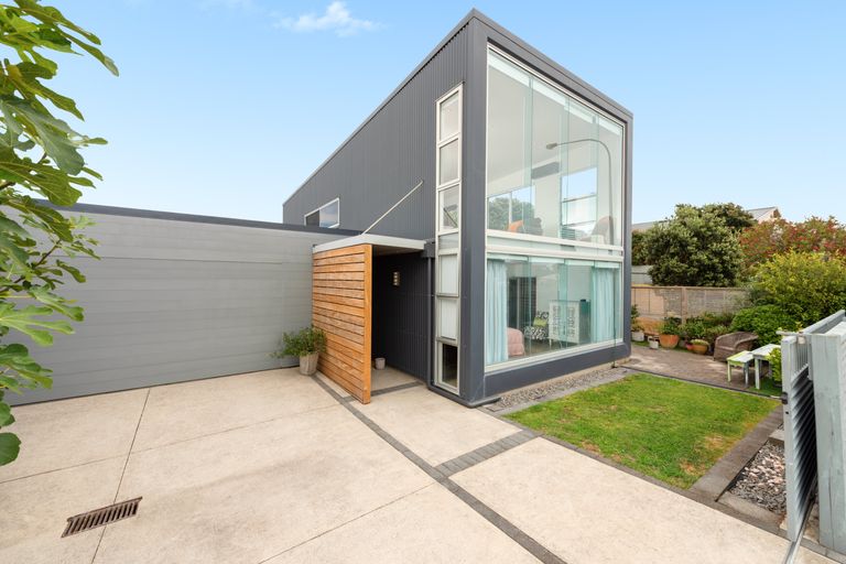 Photo of property in 1340 Papamoa Beach Road, Papamoa Beach, Papamoa, 3118