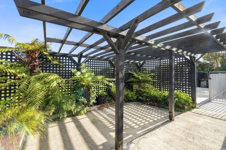 Photo of property in 4 Park Avenue, Titahi Bay, Porirua, 5022