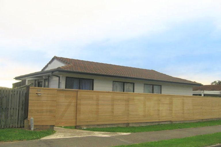 Photo of property in 40 Nassau Avenue, Grenada North, Wellington, 5028