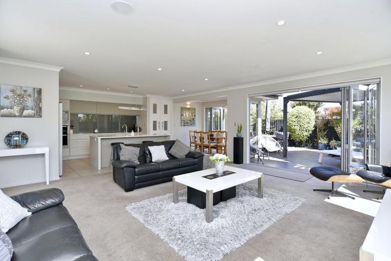 Photo of property in 53 Lakewood Drive, Burwood, Christchurch, 8083