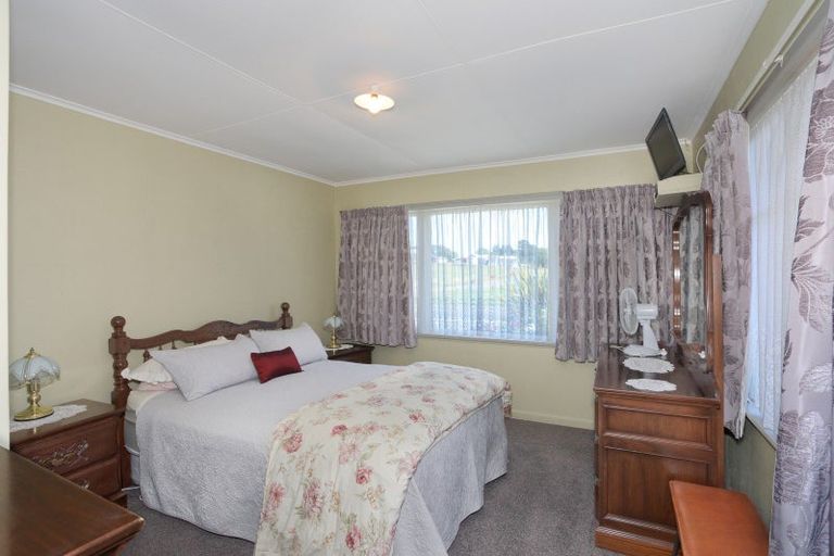 Photo of property in 19 Ingham Street, Halcombe, Feilding, 4779