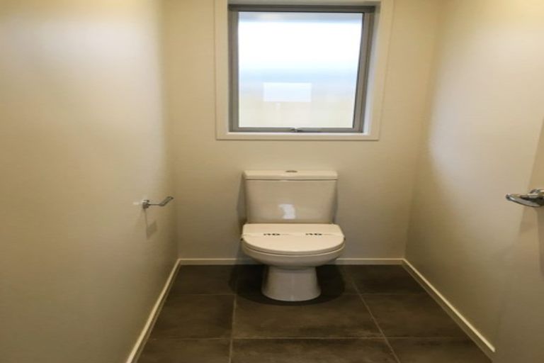 Photo of property in 35 Livingstone Drive, Papamoa Beach, Papamoa, 3118