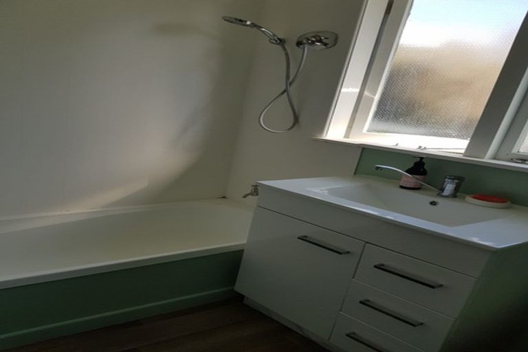 Photo of property in 18b Bryce Street, Whitianga, 3510