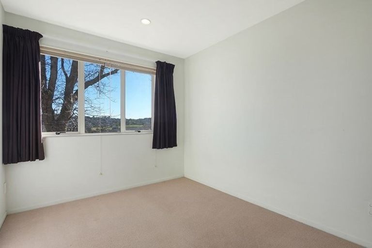 Photo of property in Albany Gardens, 27 Masons Road, Oteha, Auckland, 0632