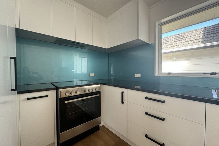 Photo of property in 18b Bracken Road, Newlands, Wellington, 6037