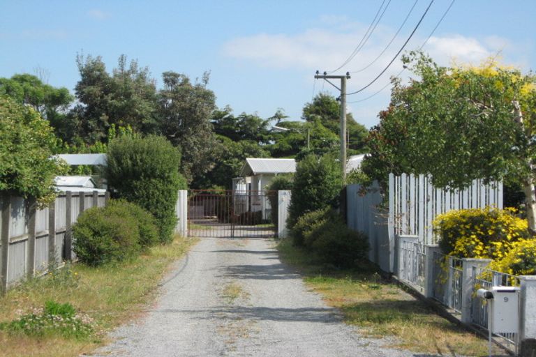 Photo of property in 9 Esk Place, Aranui, Christchurch, 8061