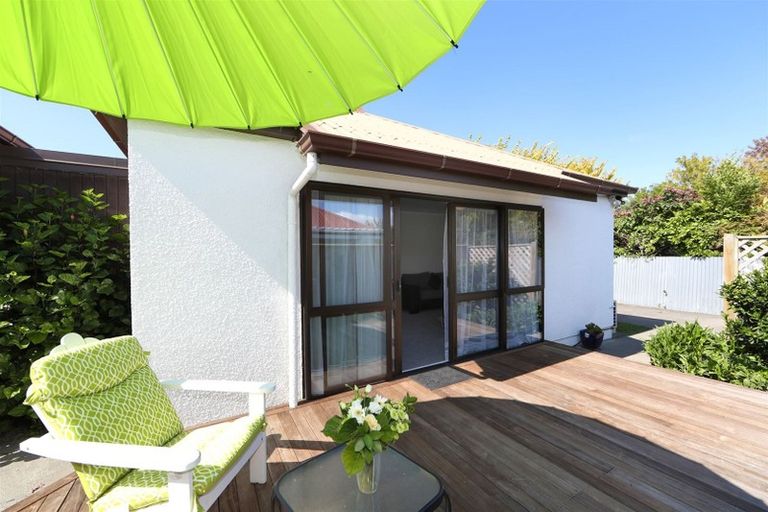 Photo of property in 2/114 Park Road South, Akina, Hastings, 4122