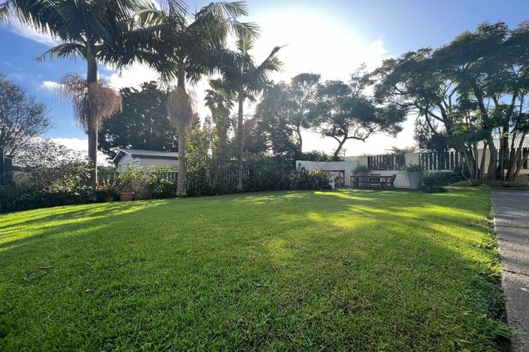 Photo of property in 5 Tampin Road, Hillpark, Auckland, 2102