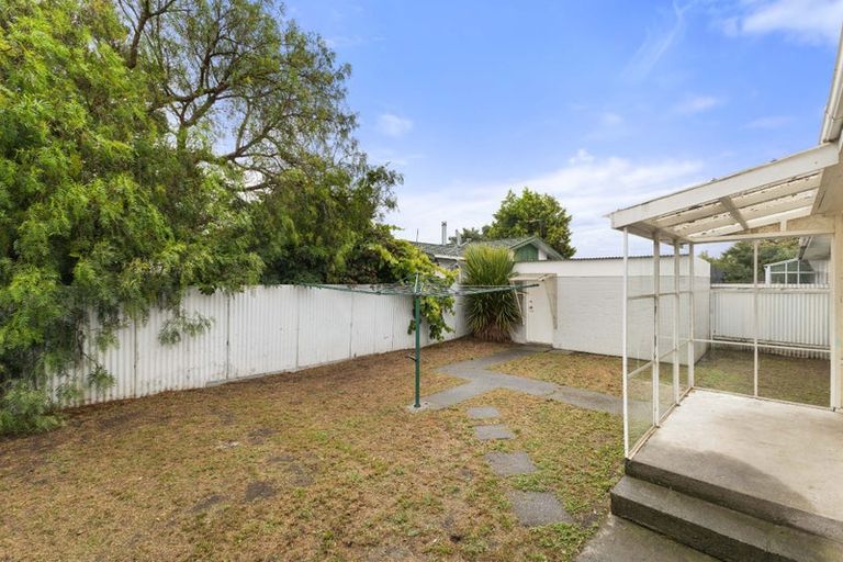 Photo of property in 2/2 Bayswater Crescent, Bromley, Christchurch, 8062