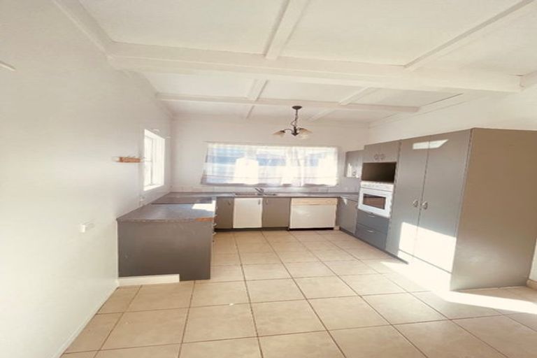 Photo of property in 1/39 Weymouth Road, Manurewa, Auckland, 2102