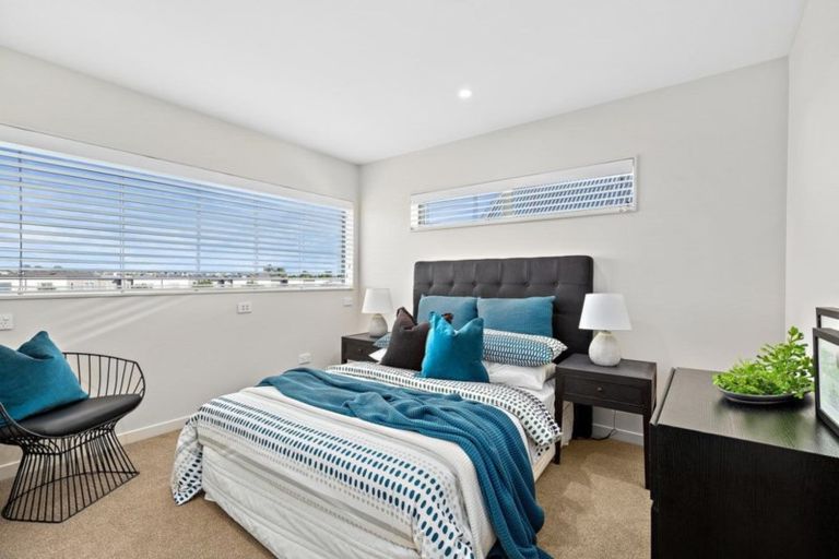 Photo of property in 20 Liquidambar Drive, Hobsonville, Auckland, 0616