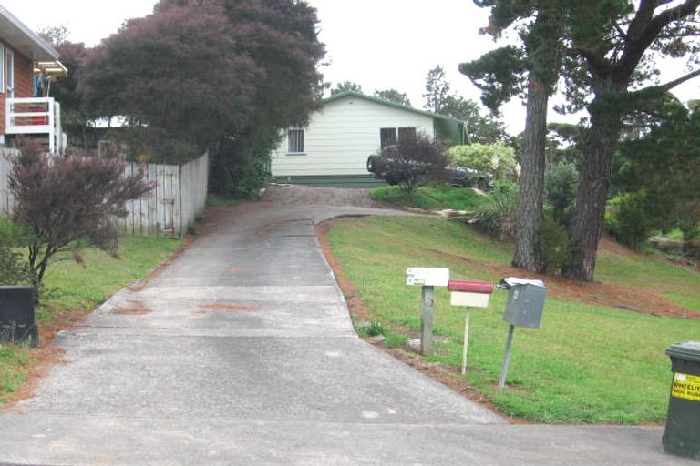 Photo of property in 1/6 John Webster Place, Glen Eden, Auckland, 0602