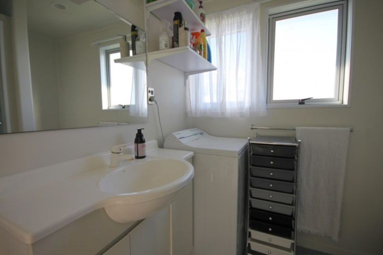 Photo of property in 49 Holland Close, Pauanui, Hikuai, 3579