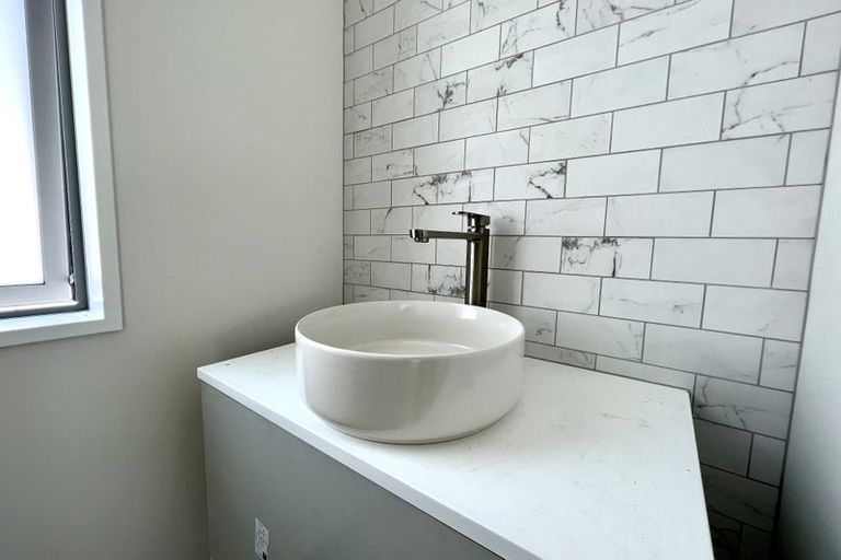 Photo of property in 69 Tulett Park Drive, Casebrook, Christchurch, 8051