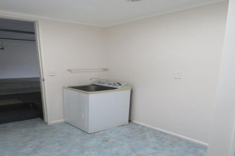 Photo of property in 66 Waiwaka Terrace, Strandon, New Plymouth, 4312