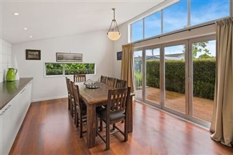 Photo of property in 173a Springfield Road, St Albans, Christchurch, 8014