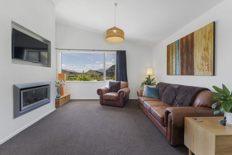 Photo of property in 30b Harrys Close, Arthurs Point, Queenstown, 9371