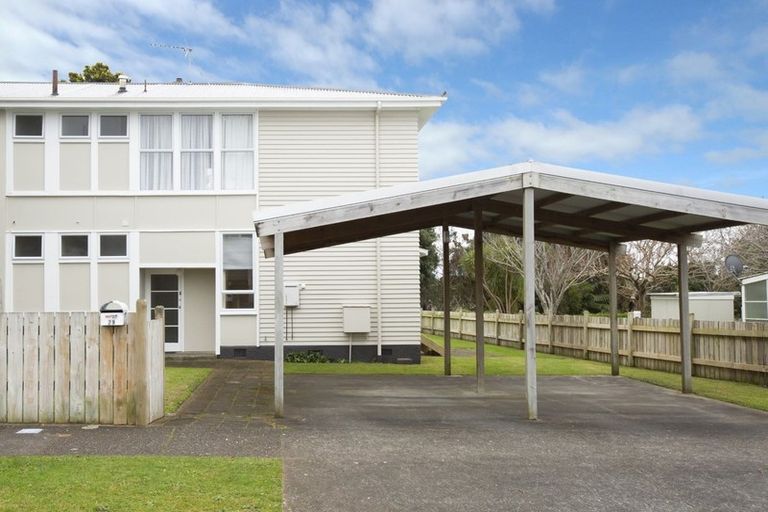 Photo of property in 29 Cook Street, Marfell, New Plymouth, 4310
