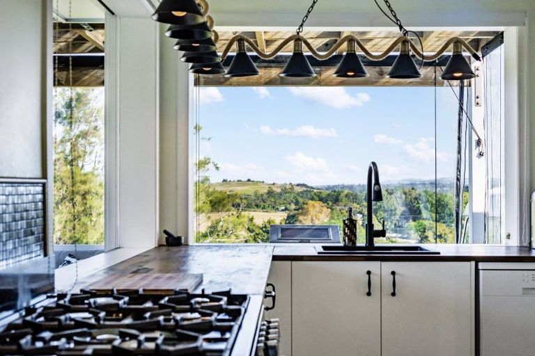 Photo of property in 1132a Old North Road, Helensville, Waimauku, 0882