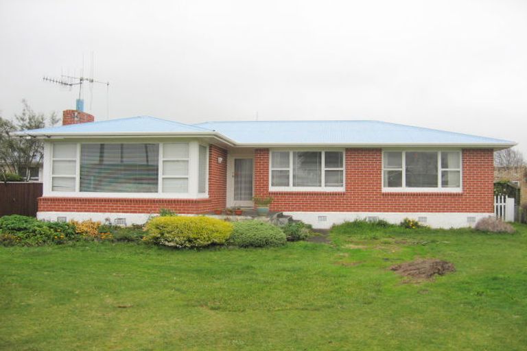 Photo of property in 652 Queen Street East, Levin, 5510