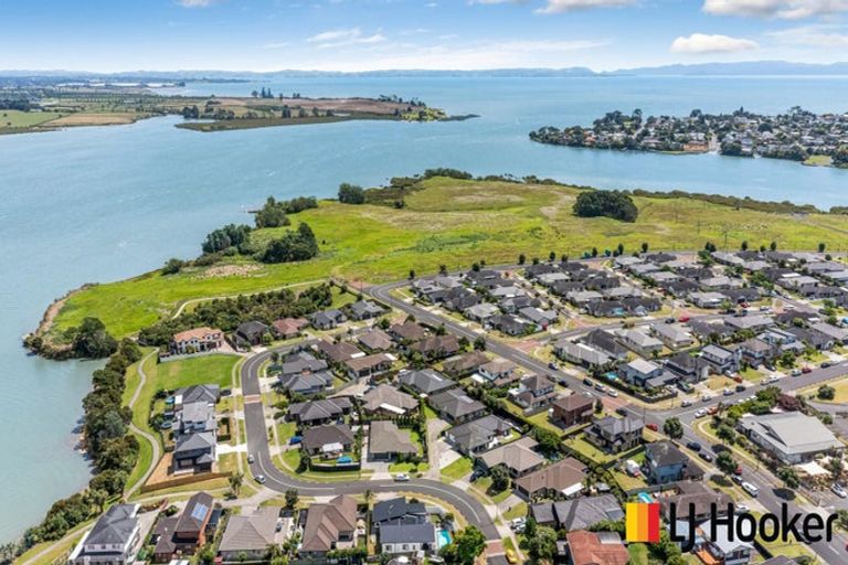 Photo of property in 39 Sunningdale Street, Wattle Downs, Auckland, 2103