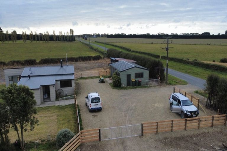 Photo of property in 60 Middle Road, Saint Andrews, Timaru, 7972