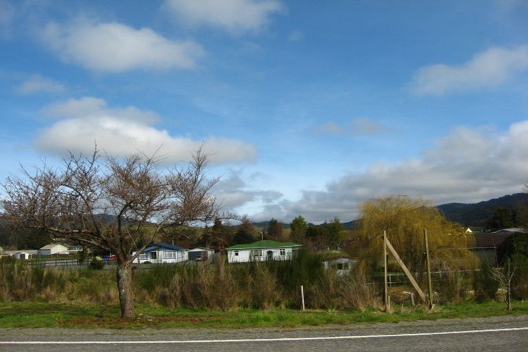 Photo of property in 104 Buller Road, Reefton, 7830