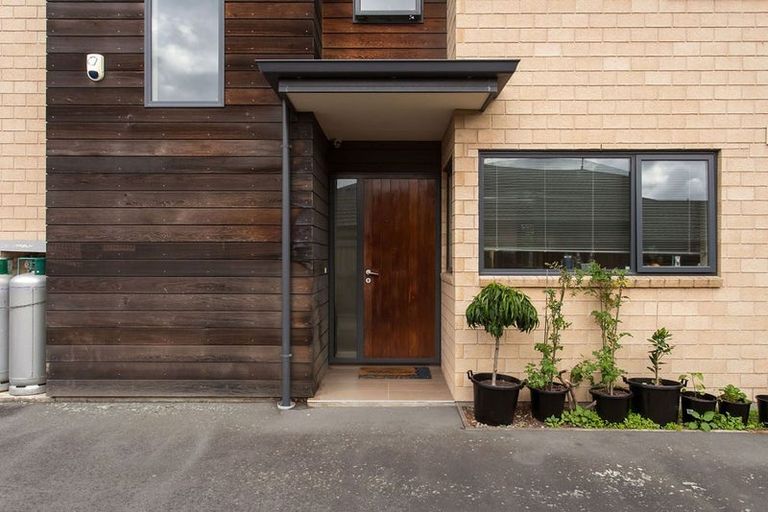 Photo of property in 15b Burdale Street, Riccarton, Christchurch, 8011