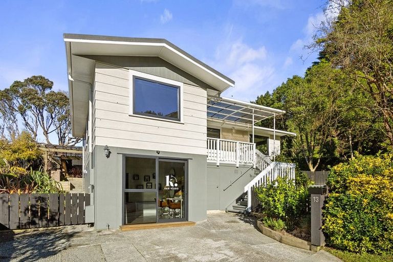 Photo of property in 13 Forglen Place, Tawa, Wellington, 5028