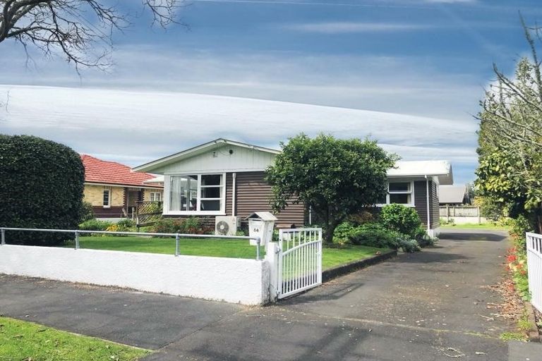 Photo of property in 84 Brookfield Street, Hamilton East, Hamilton, 3216