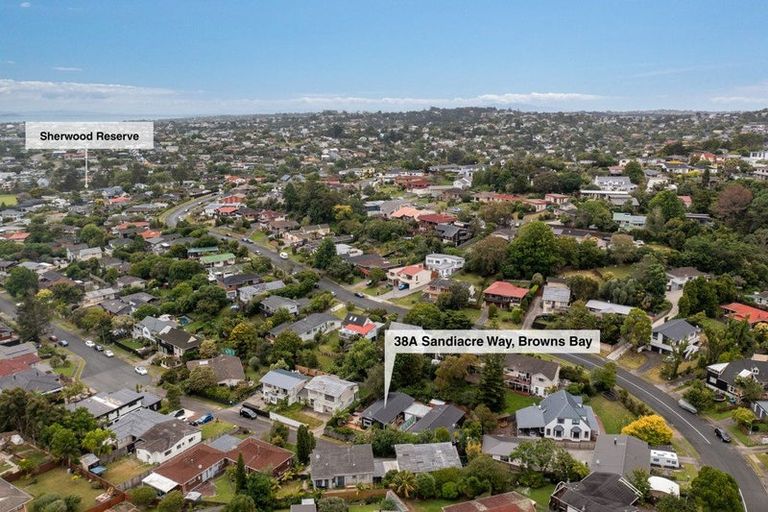 Photo of property in 1/38 Sandiacre Way, Browns Bay, Auckland, 0630