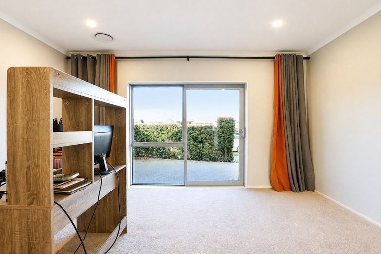 Photo of property in 19 Sydney Place, Flagstaff, Hamilton, 3210