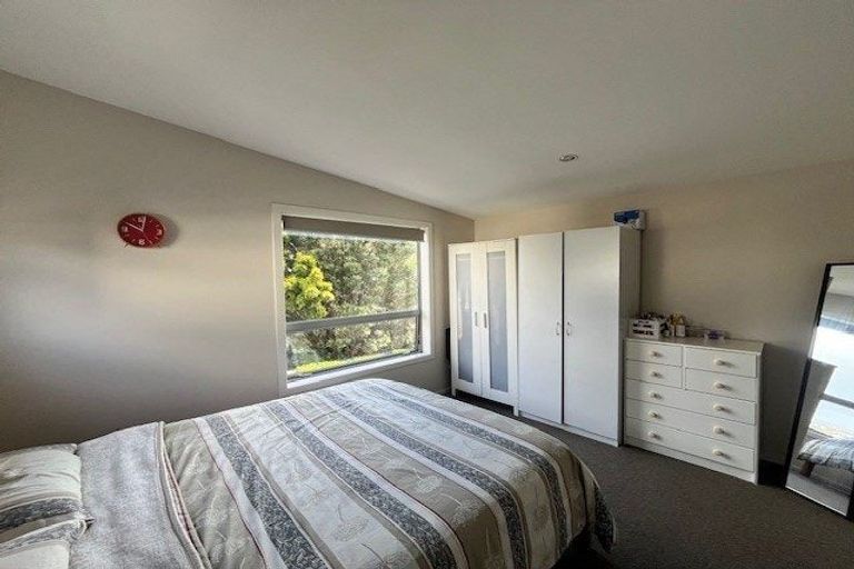 Photo of property in 8a Opapa Street, Titahi Bay, Porirua, 5022