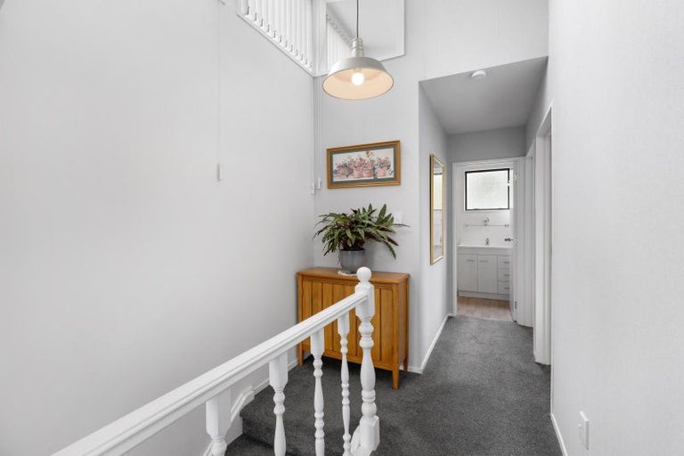 Photo of property in 28 Rubens Place, Burnside, Christchurch, 8053