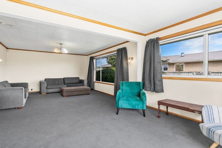Photo of property in 21 Lochee Road, Upper Riccarton, Christchurch, 8041