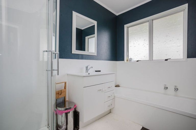 Photo of property in 47 Knight Road, Dannevirke, 4976