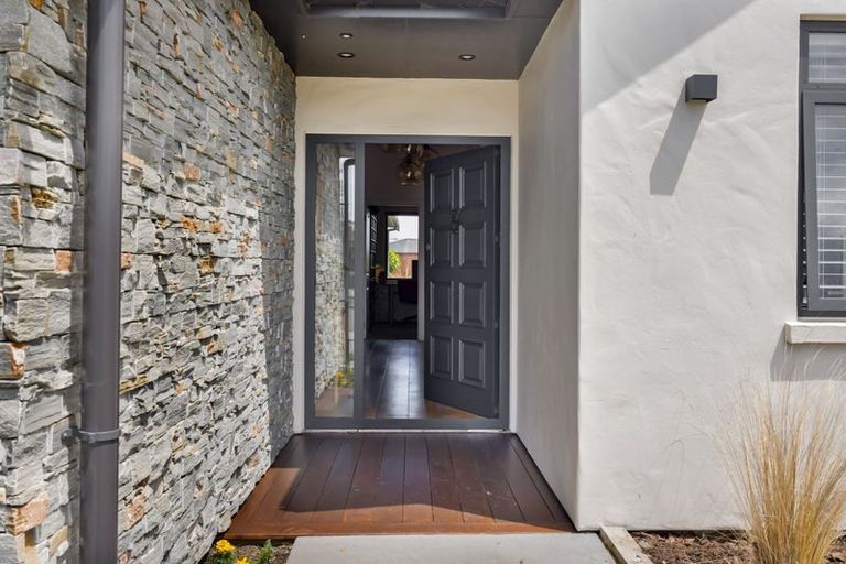 Photo of property in 25 County Drive, Hawera, 4610