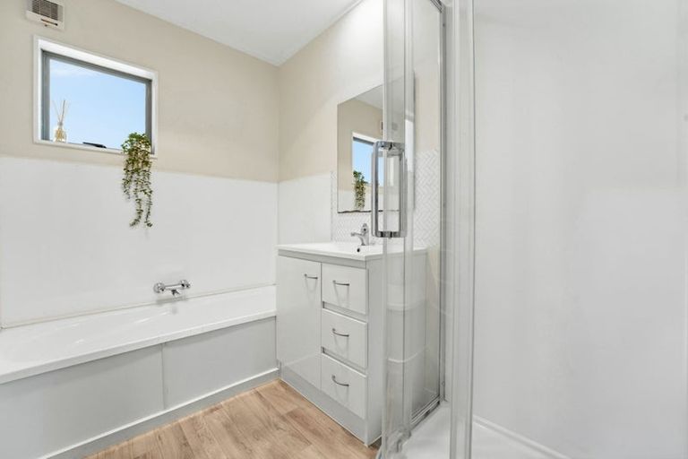 Photo of property in 4/14 Phoenix Place, Papatoetoe, Auckland, 2025