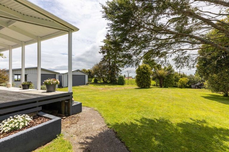 Photo of property in 1358 Mangorei Road, Mangorei, New Plymouth, 4371